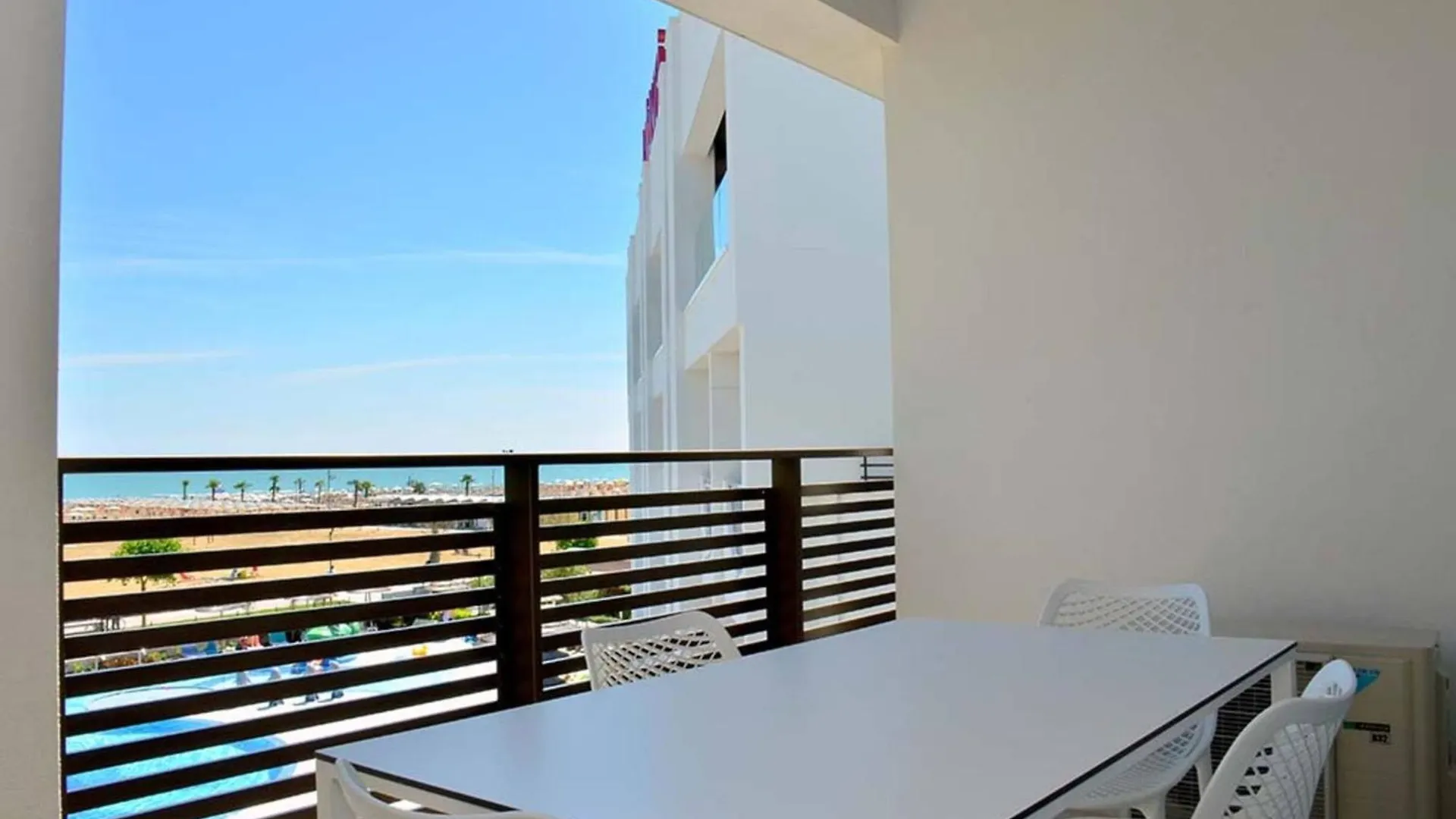 Charming Apartment With Sea-View Terrace Bibione Italy